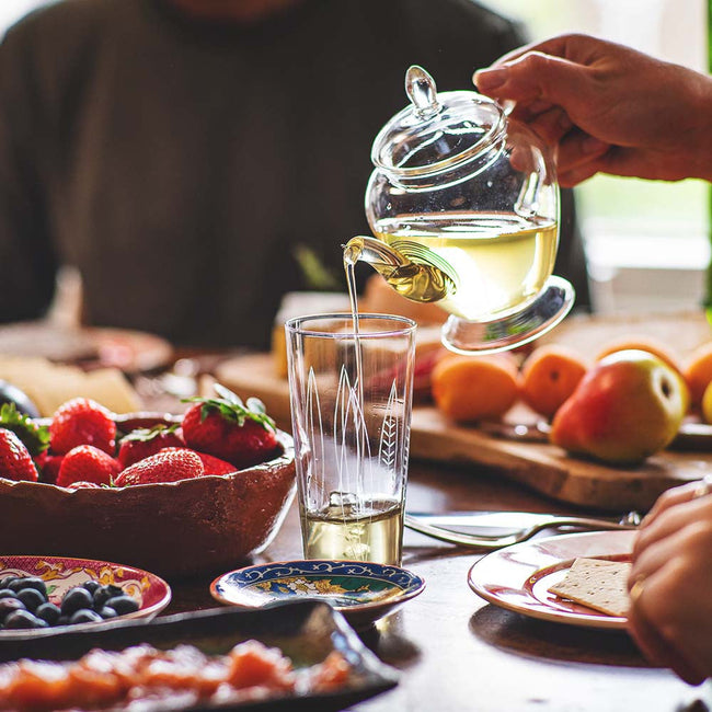 Hand-Blown Glass Teapot with Stainless Steel Strainer