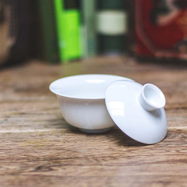 Traditional Ceramic Gaiwan Tea Pot for Gong Fu Brewing
